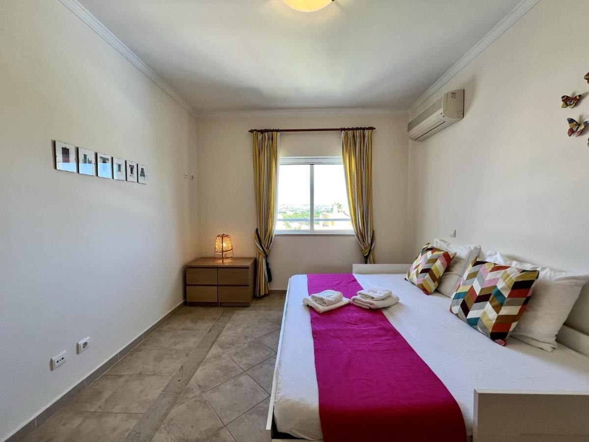 Albufeira Valley 1 With Pool By Homing Extérieur photo